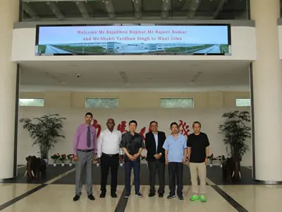 Una visita de clientes indios